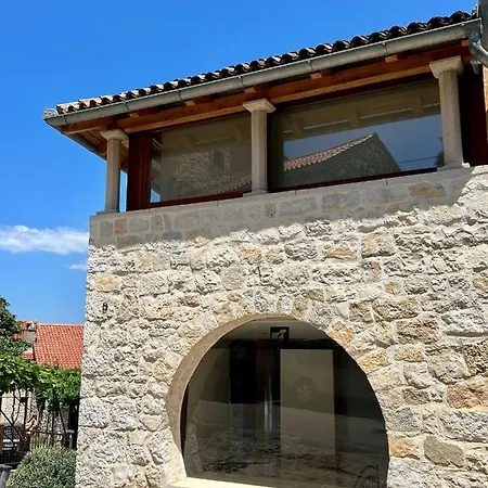 Sweet Kastel Old Town Apartment